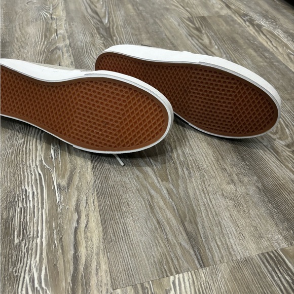 Vans Gray Women's Sneakers New with tags! Size 6 - Picture 7 of 7